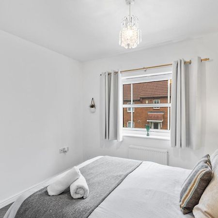 Silver Stag Properties, Modern 2 Bedroom House Thringstone Экстерьер фото